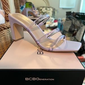 BCBG Falla Sandals NIB SZ 8 Lavender